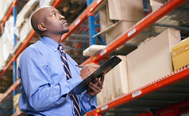 Managing your own warehousing facility can cause plenty of headaches.